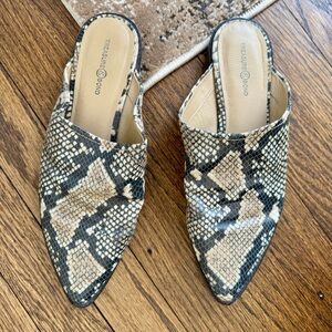 Treasure & Bond Snakeskin Pattern Mules
